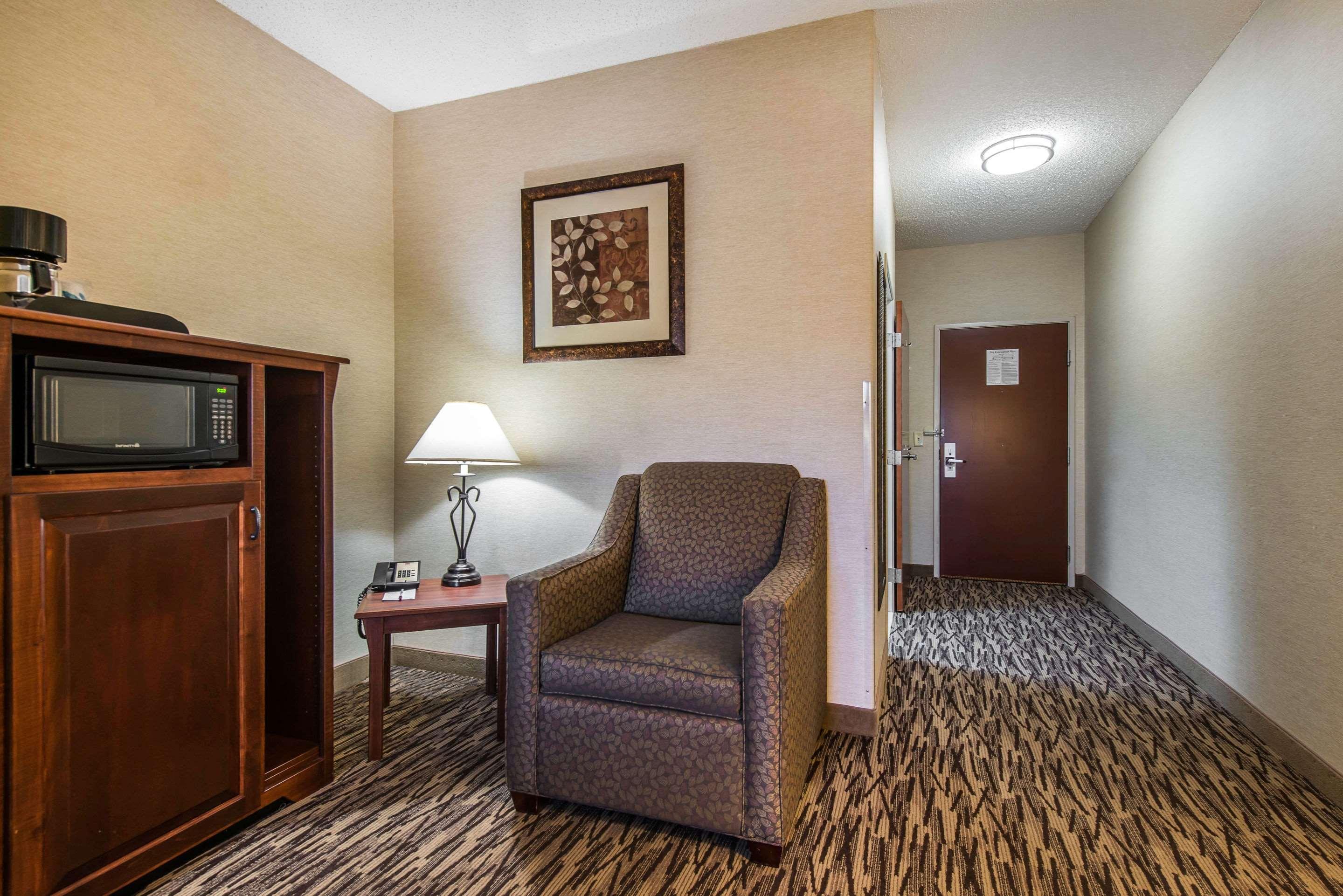 Comfort Suites Golden West On Evergreen Parkway Exteriör bild