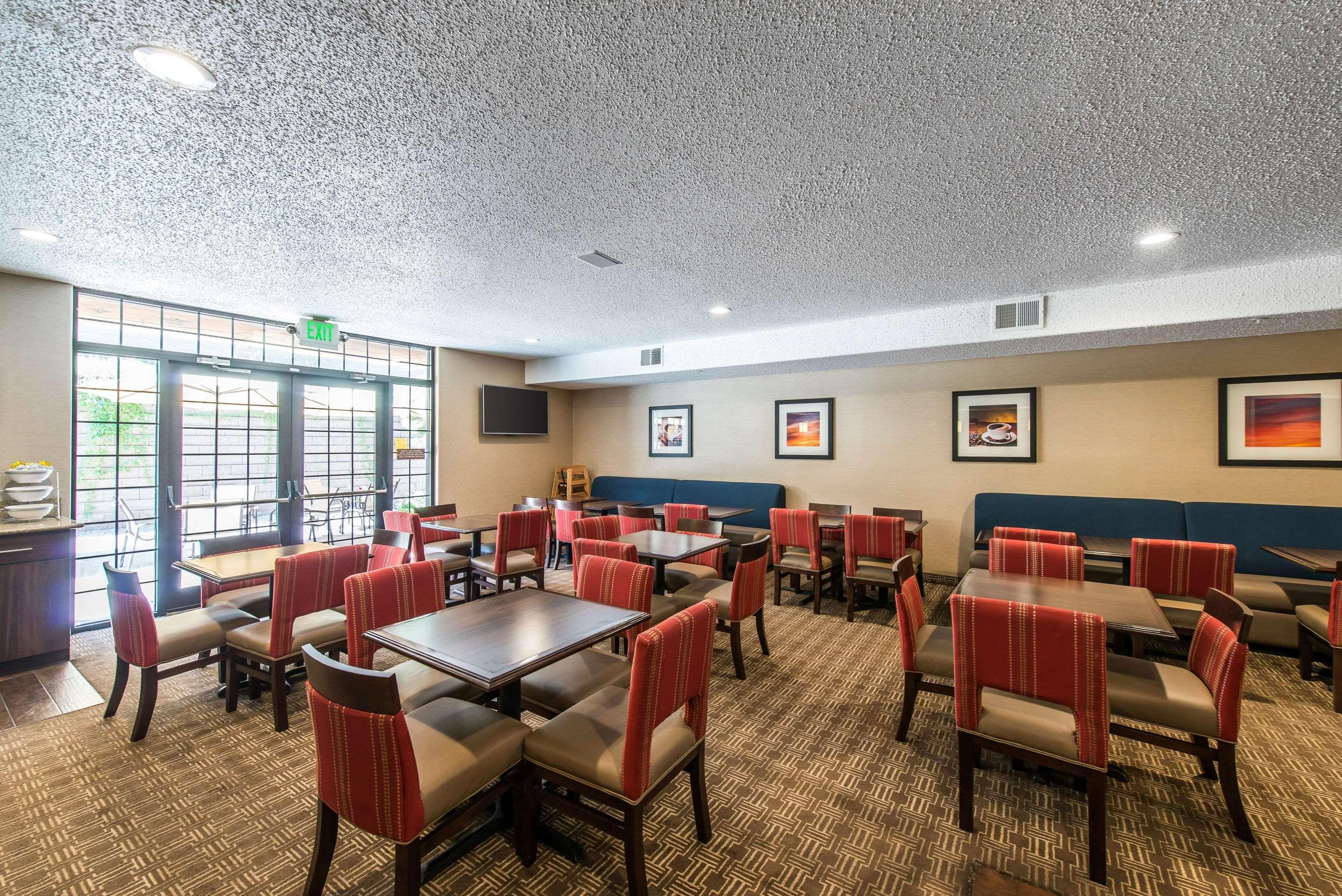 Comfort Suites Golden West On Evergreen Parkway Exteriör bild