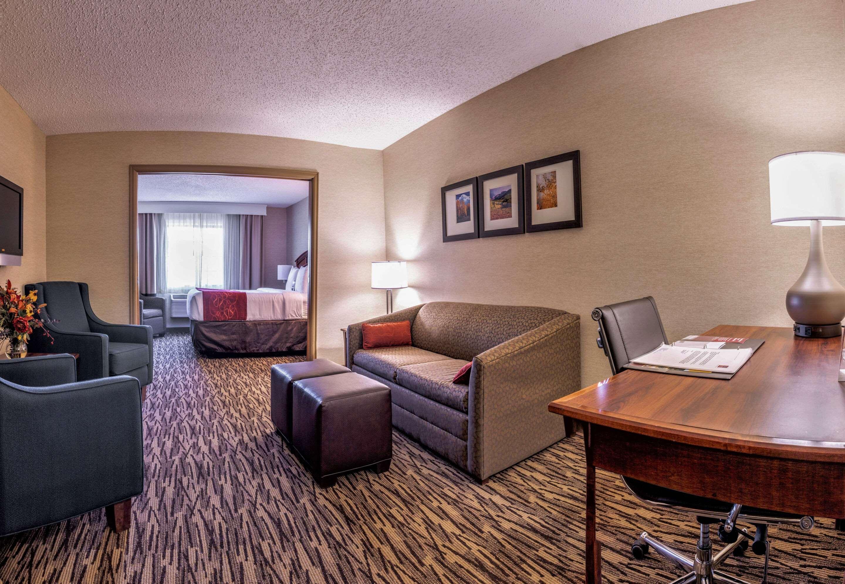 Comfort Suites Golden West On Evergreen Parkway Exteriör bild
