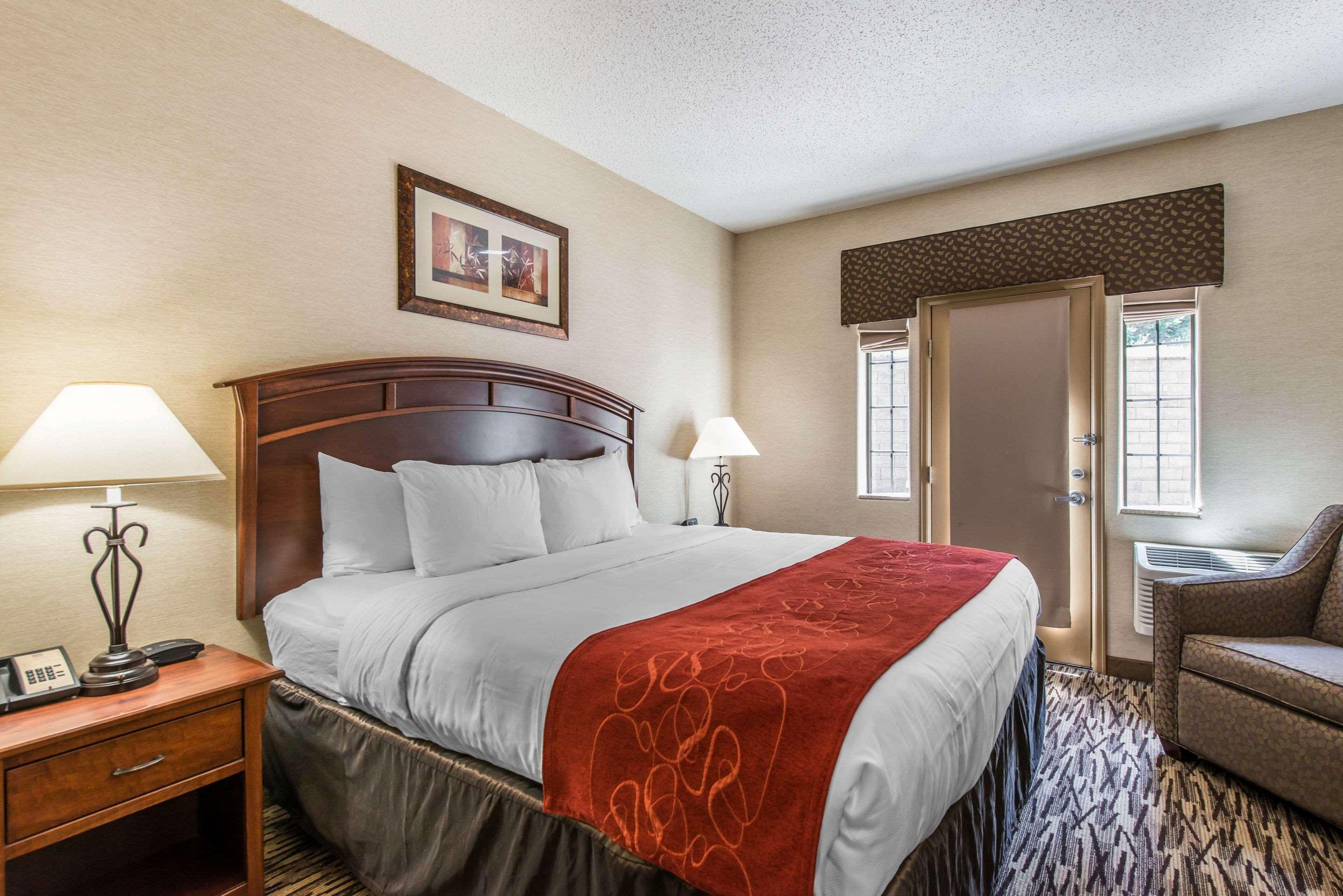 Comfort Suites Golden West On Evergreen Parkway Exteriör bild