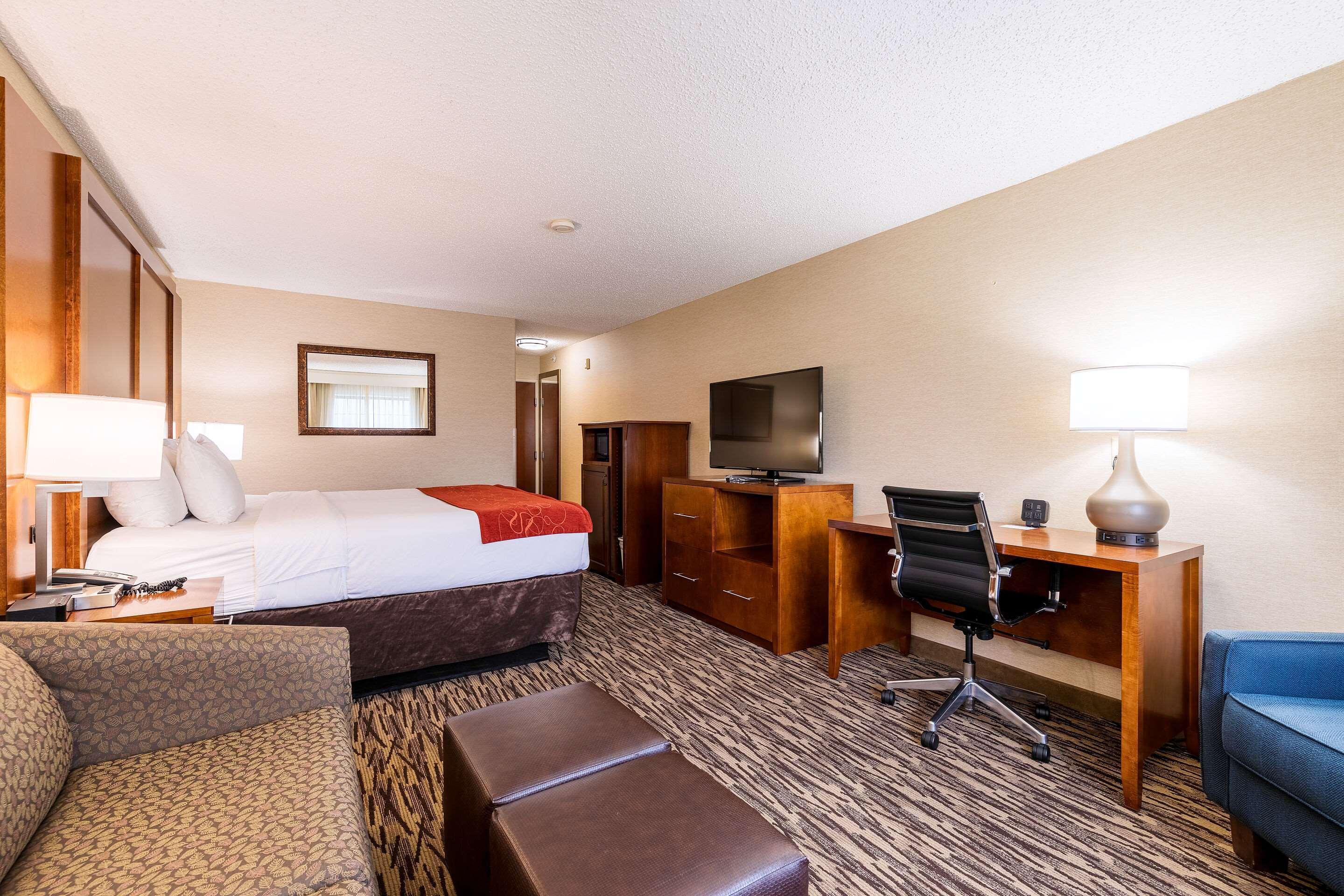 Comfort Suites Golden West On Evergreen Parkway Exteriör bild