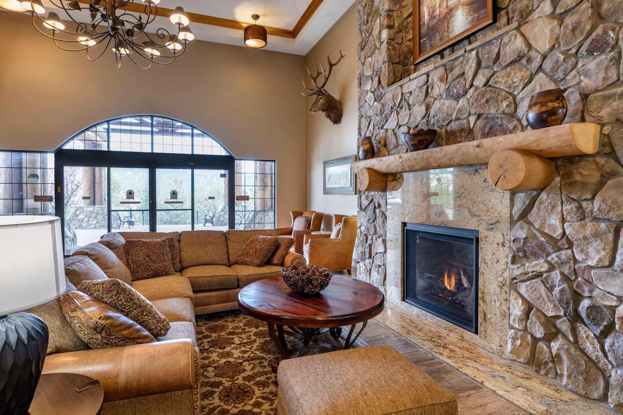 Comfort Suites Golden West On Evergreen Parkway Exteriör bild