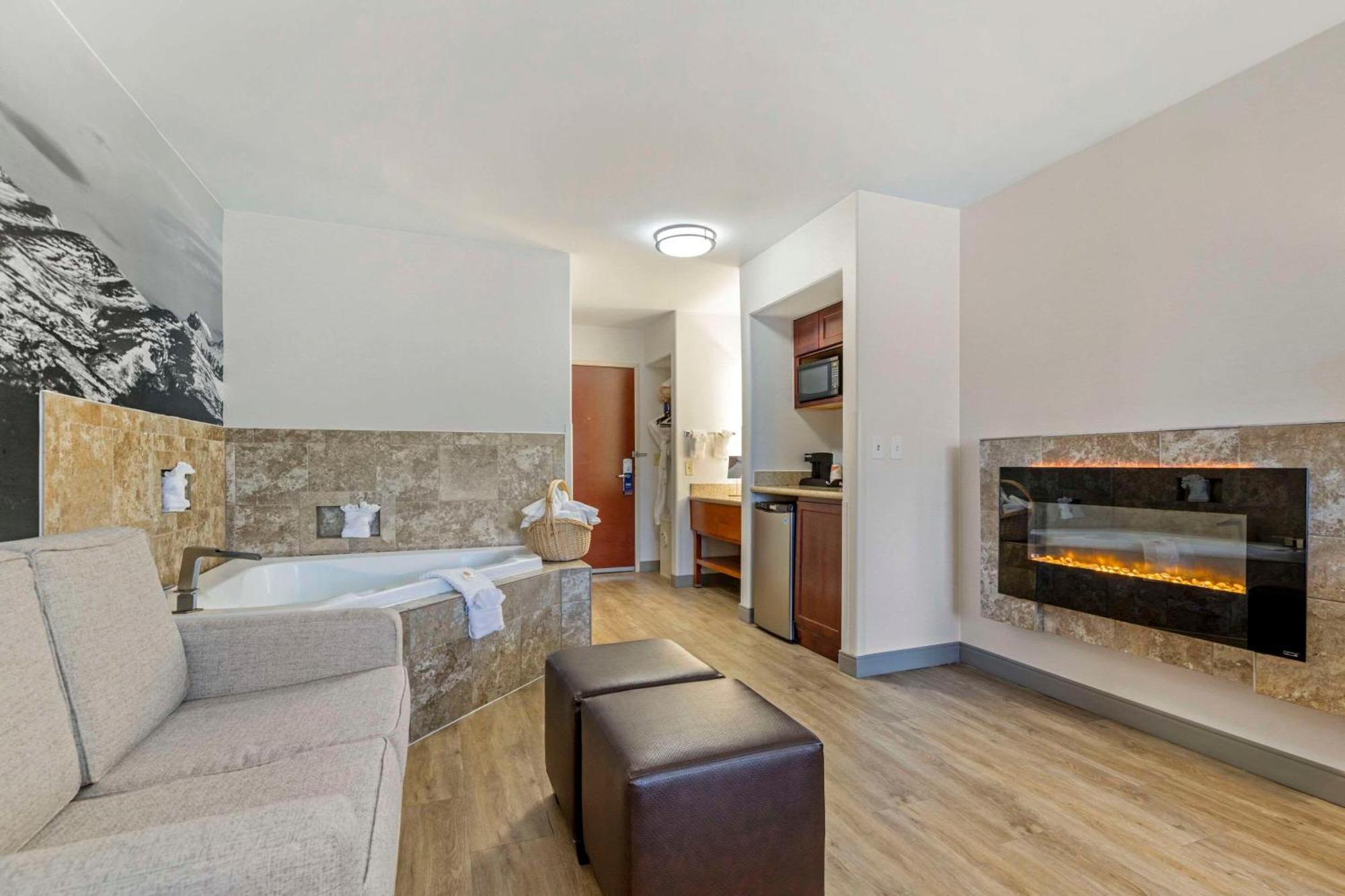 Comfort Suites Golden West On Evergreen Parkway Exteriör bild